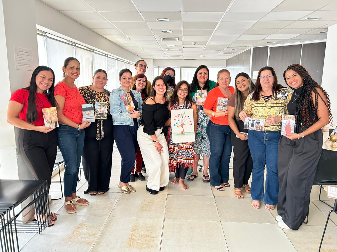 Egape promove SoulCollage®️ para servidoras